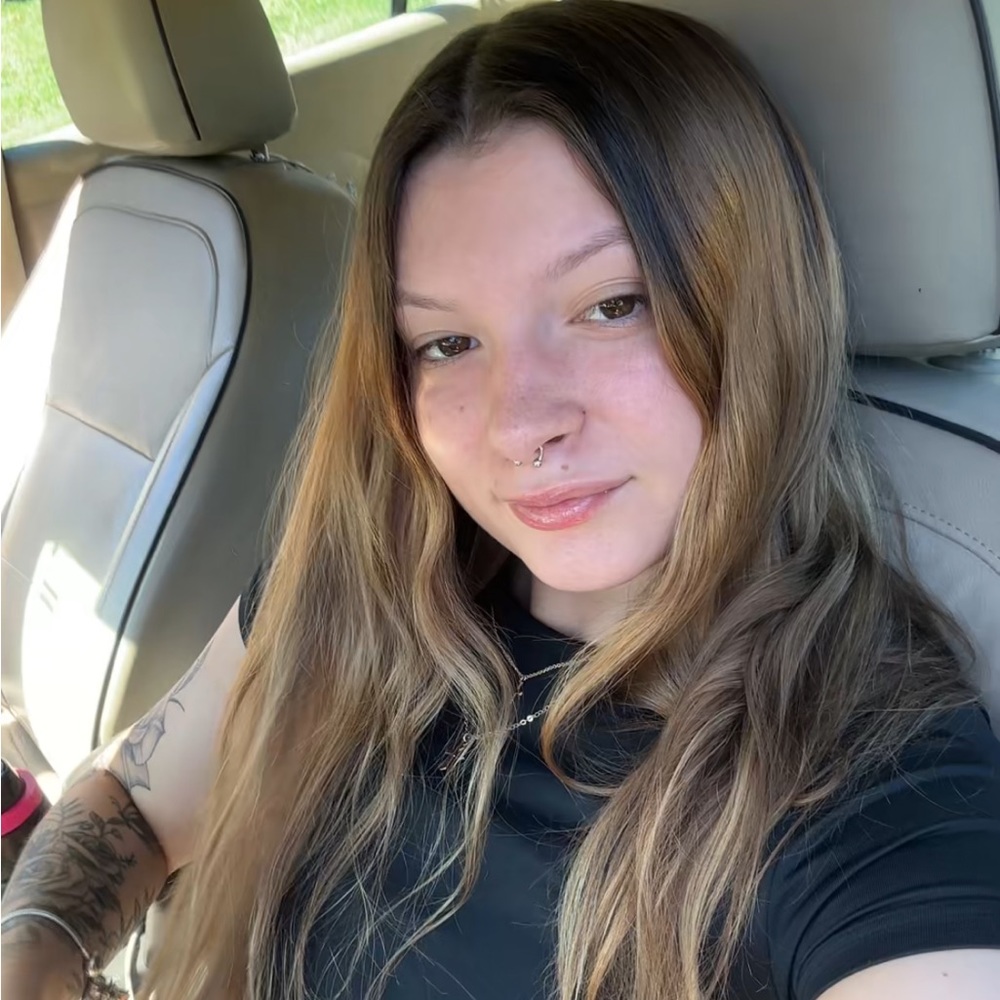 Meet your Posher, Jasmine